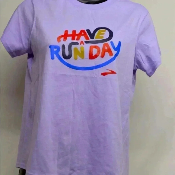 Brooks Woman's “Have A Run Day” Purple T-Shirt Size Small - Picture 1 of 6